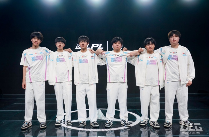 LPL爆料人：blg有个选手肯定离队，还有个极大概率离队